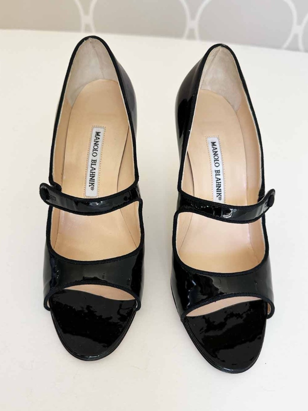 Manolo Blahnik Black Patent Leather Mary Jane Peep Toe Heels EU 38 Italy - Picture 2 of 10